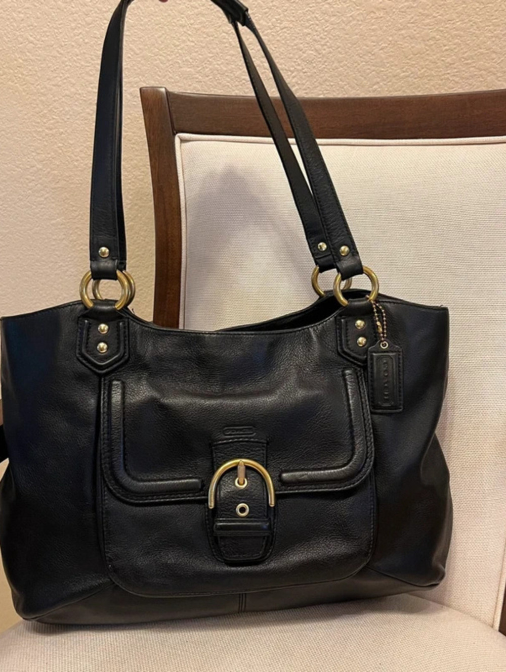 Coach vintage Campbell carry all shoulder bag in gold hardware